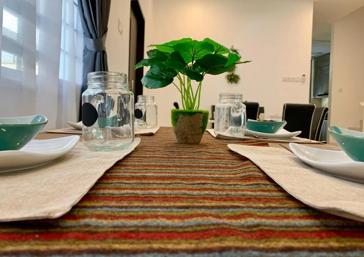 Casa de Férias Brand New Cosy Minimalist Home Butterworth